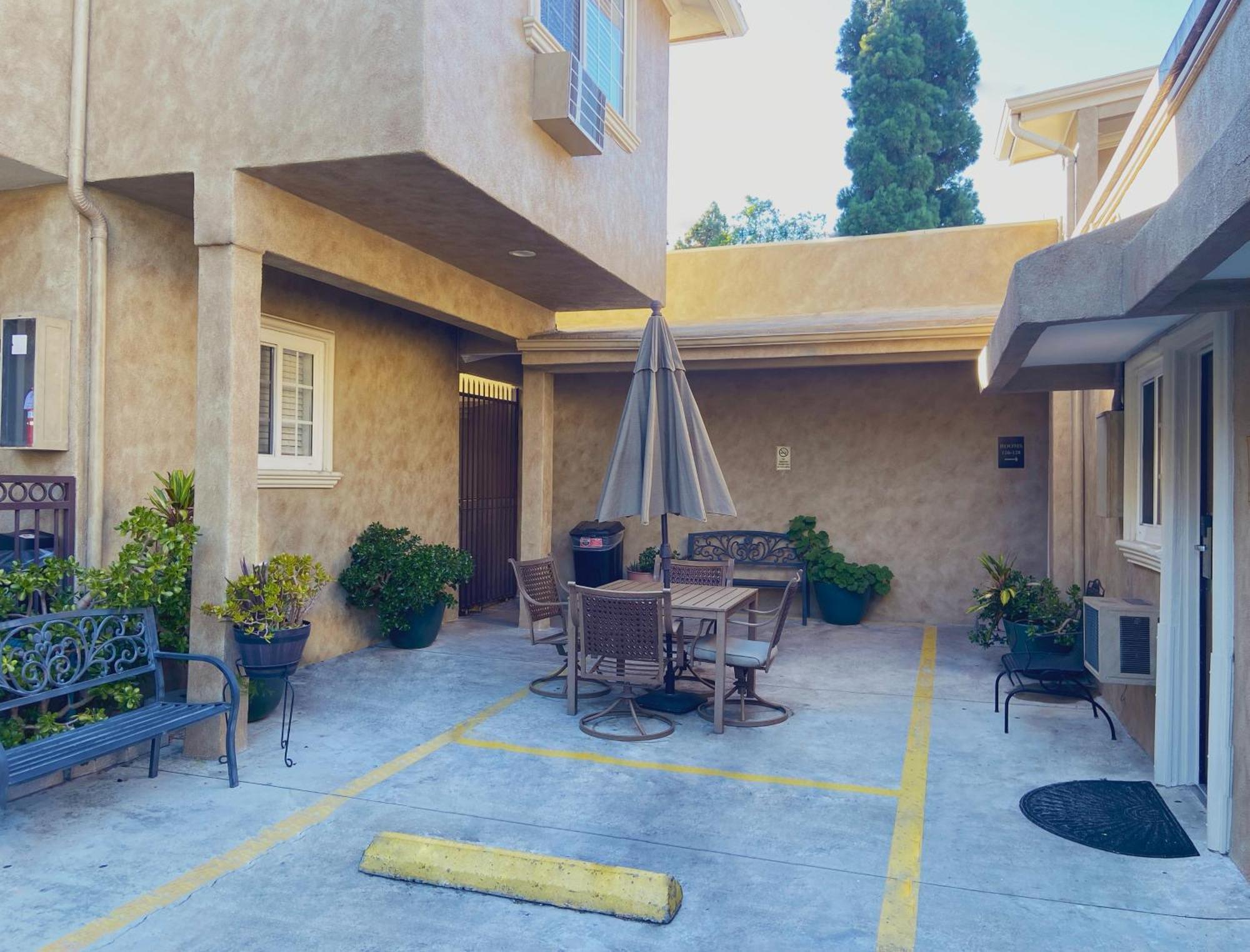 Nite Inn At Universal City - Walking Distance To Universal Studios Hollywood Los Angeles Exterior foto